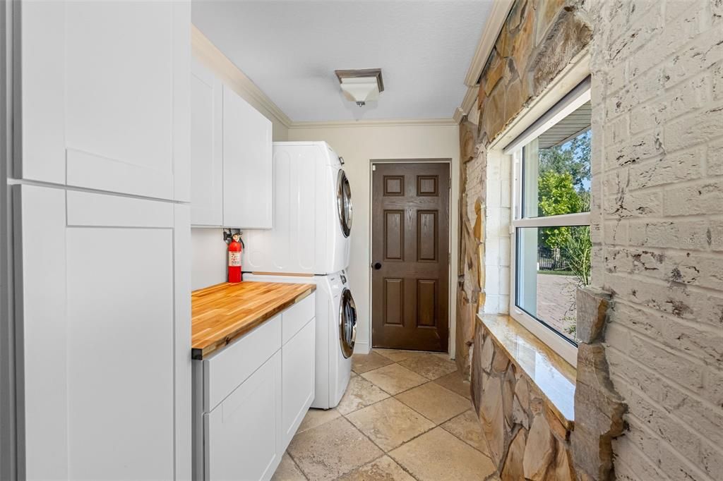 待售: $1,450,000 (4 贝兹, 2 浴室, 3704 平方英尺)