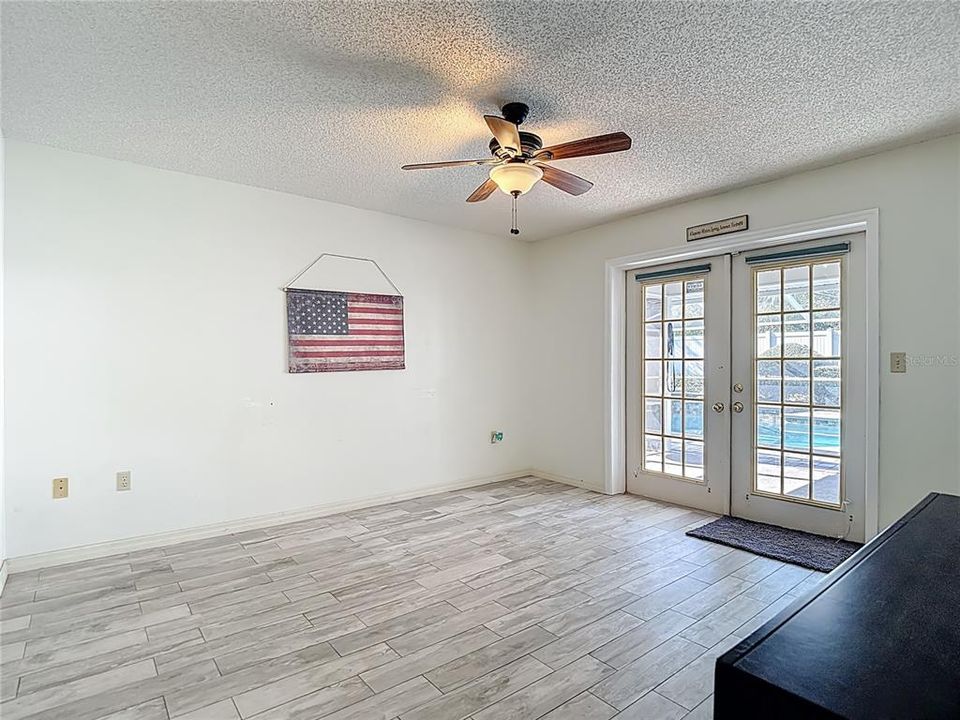 En Venta: $534,900 (4 camas, 2 baños, 2534 Pies cuadrados)