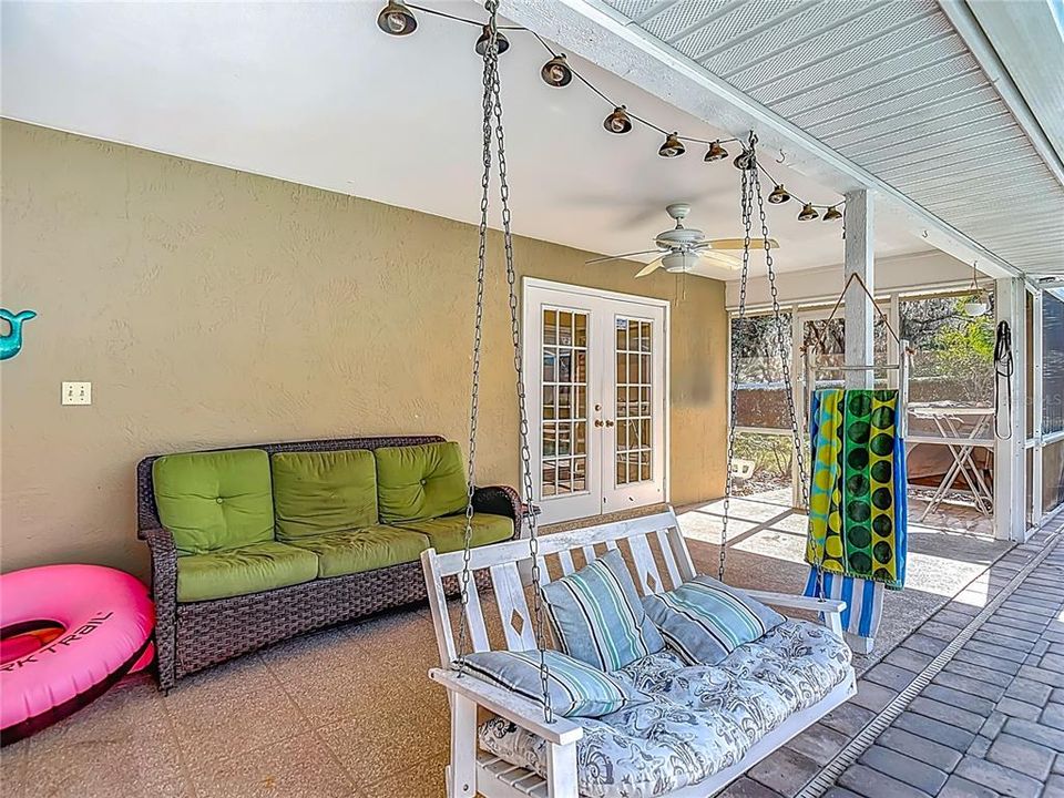 En Venta: $534,900 (4 camas, 2 baños, 2534 Pies cuadrados)