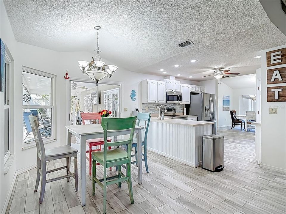 En Venta: $534,900 (4 camas, 2 baños, 2534 Pies cuadrados)