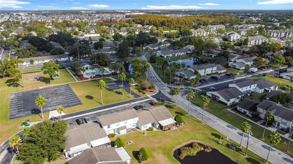 合同活跃: $200,000 (2 贝兹, 2 浴室, 936 平方英尺)