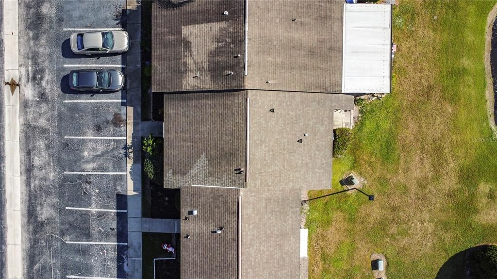 合同活跃: $200,000 (2 贝兹, 2 浴室, 936 平方英尺)