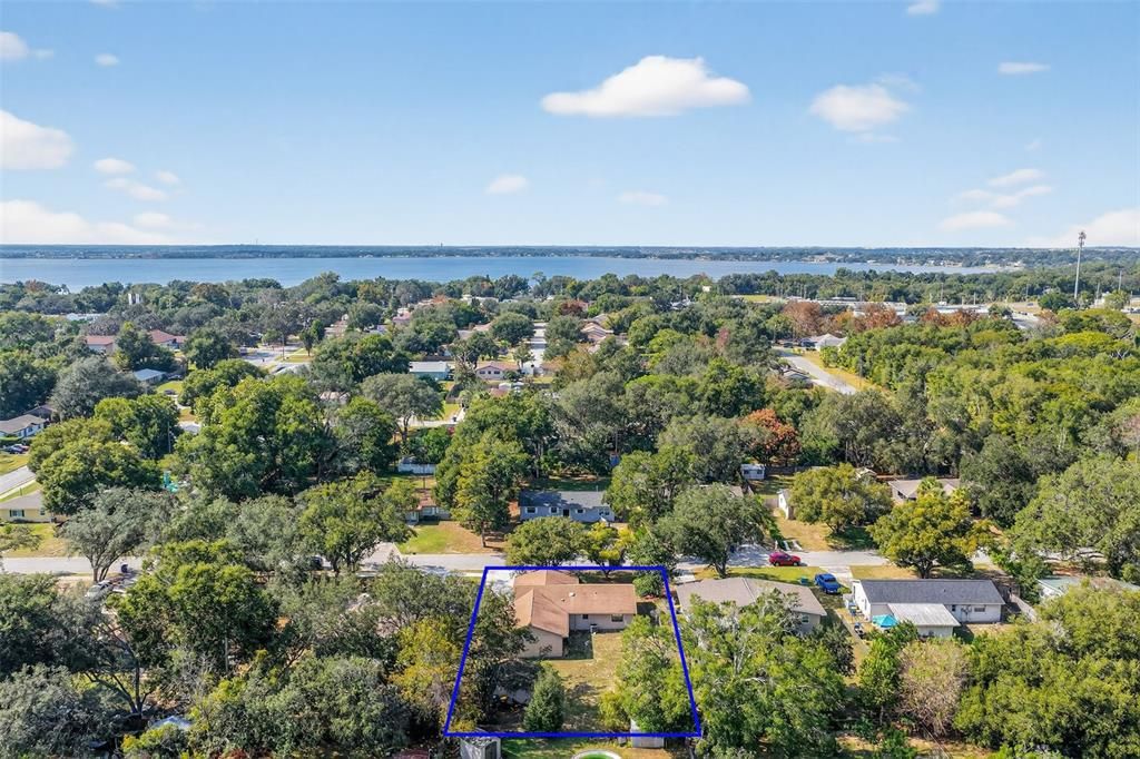 На продажу: $374,900 (4 спален, 2 ванн, 1920 Квадратных фут)