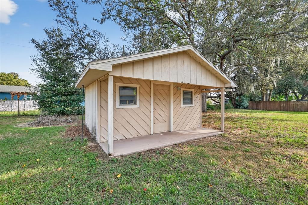 На продажу: $374,900 (4 спален, 2 ванн, 1920 Квадратных фут)