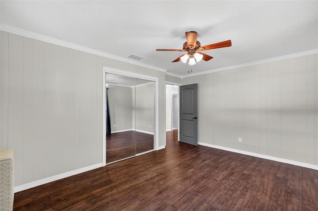 На продажу: $374,900 (4 спален, 2 ванн, 1920 Квадратных фут)