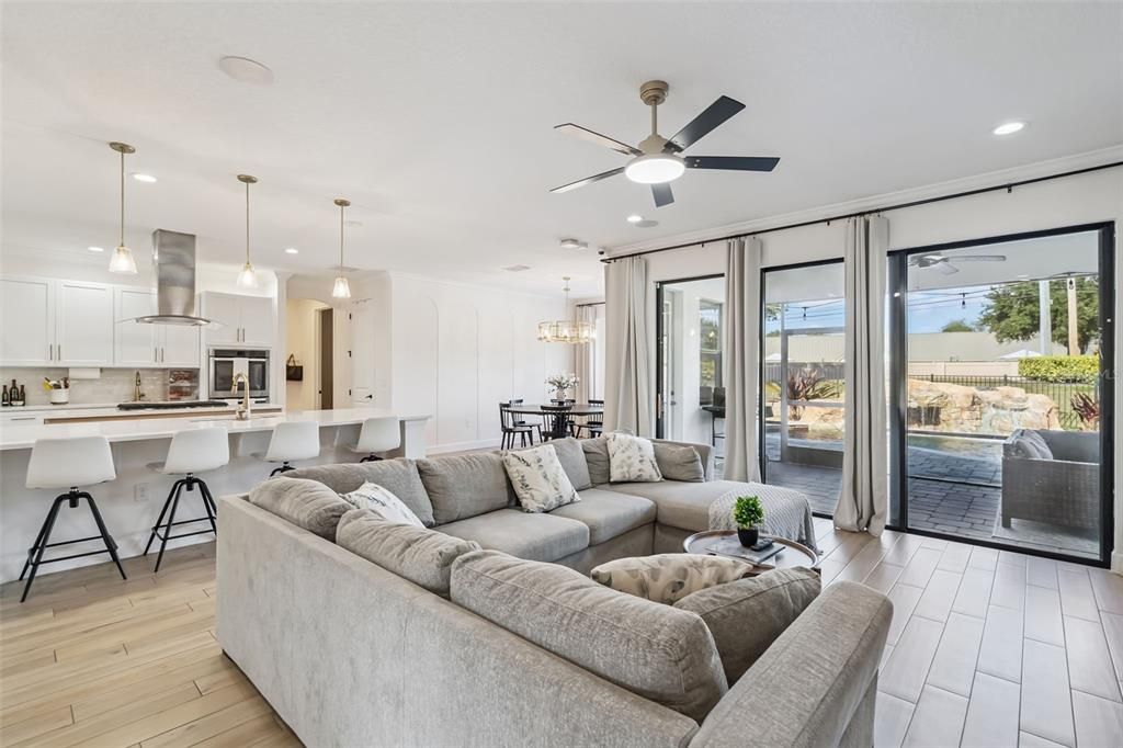 For Sale: $1,379,990 (6 beds, 4 baths, 5051 Square Feet)