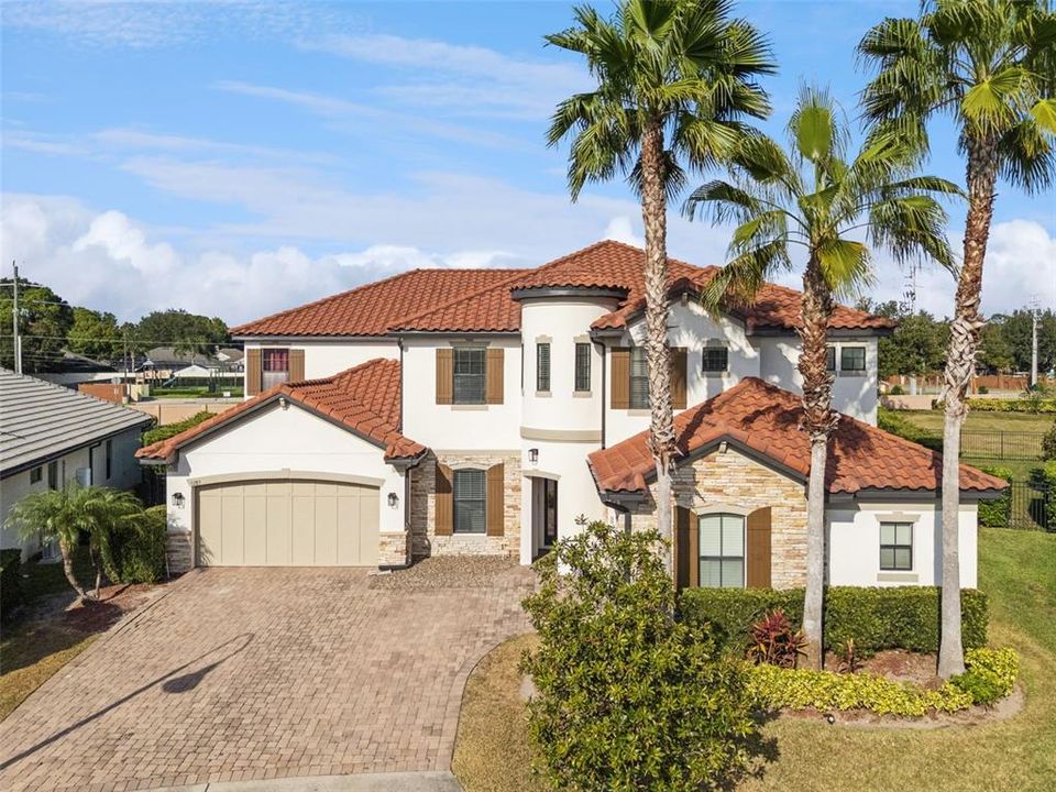 For Sale: $1,379,990 (6 beds, 4 baths, 5051 Square Feet)