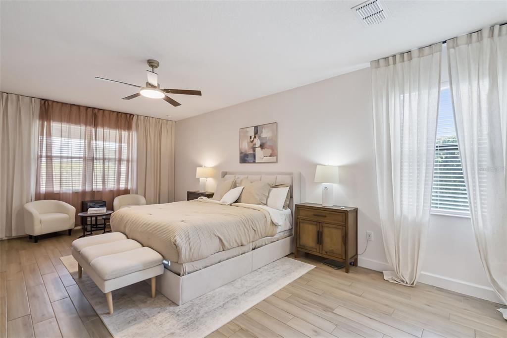 For Sale: $1,379,990 (6 beds, 4 baths, 5051 Square Feet)