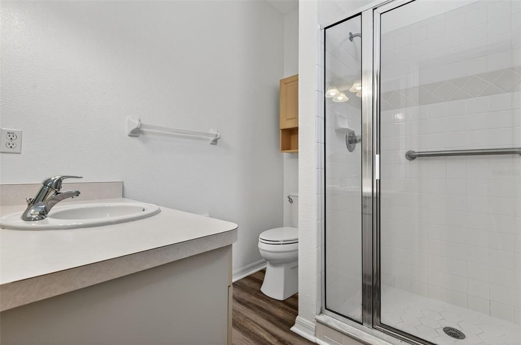 На продажу: $239,900 (3 спален, 2 ванн, 1146 Квадратных фут)