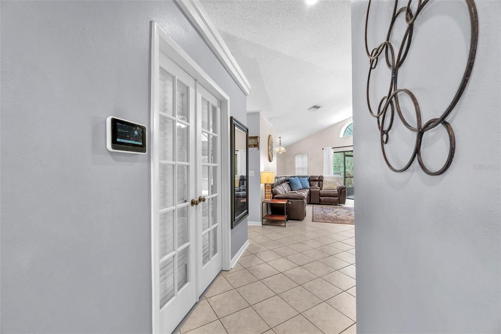 For Sale: $339,000 (3 beds, 2 baths, 1433 Square Feet)