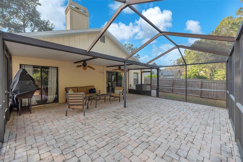 For Sale: $339,000 (3 beds, 2 baths, 1433 Square Feet)