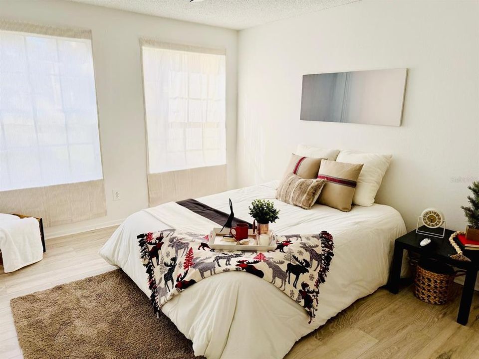 待售: $150,000 (2 贝兹, 1 浴室, 912 平方英尺)