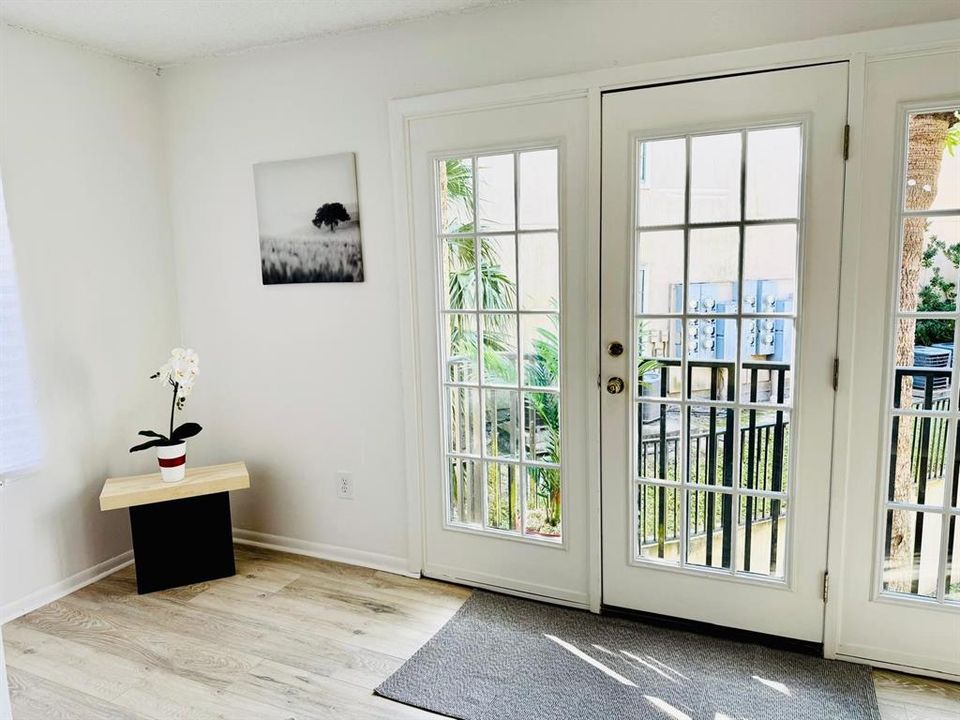 待售: $150,000 (2 贝兹, 1 浴室, 912 平方英尺)