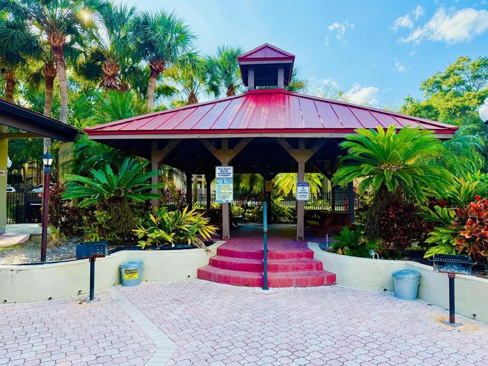 待售: $150,000 (2 贝兹, 1 浴室, 912 平方英尺)