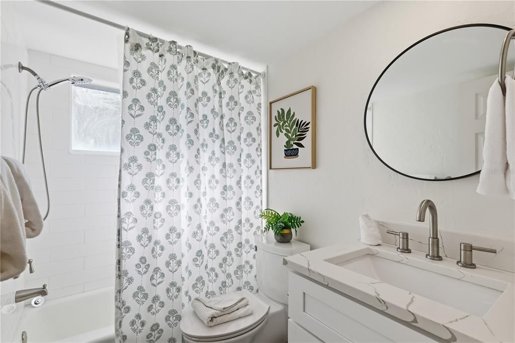 For Sale: $689,900 (2 beds, 2 baths, 1081 Square Feet)