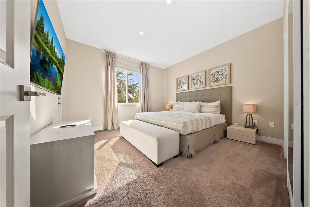 For Sale: $460,000 (4 beds, 4 baths, 2396 Square Feet)