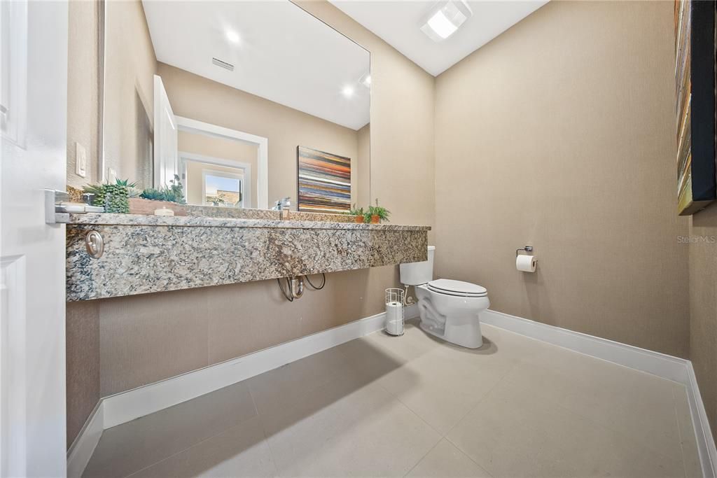 For Sale: $460,000 (4 beds, 4 baths, 2396 Square Feet)