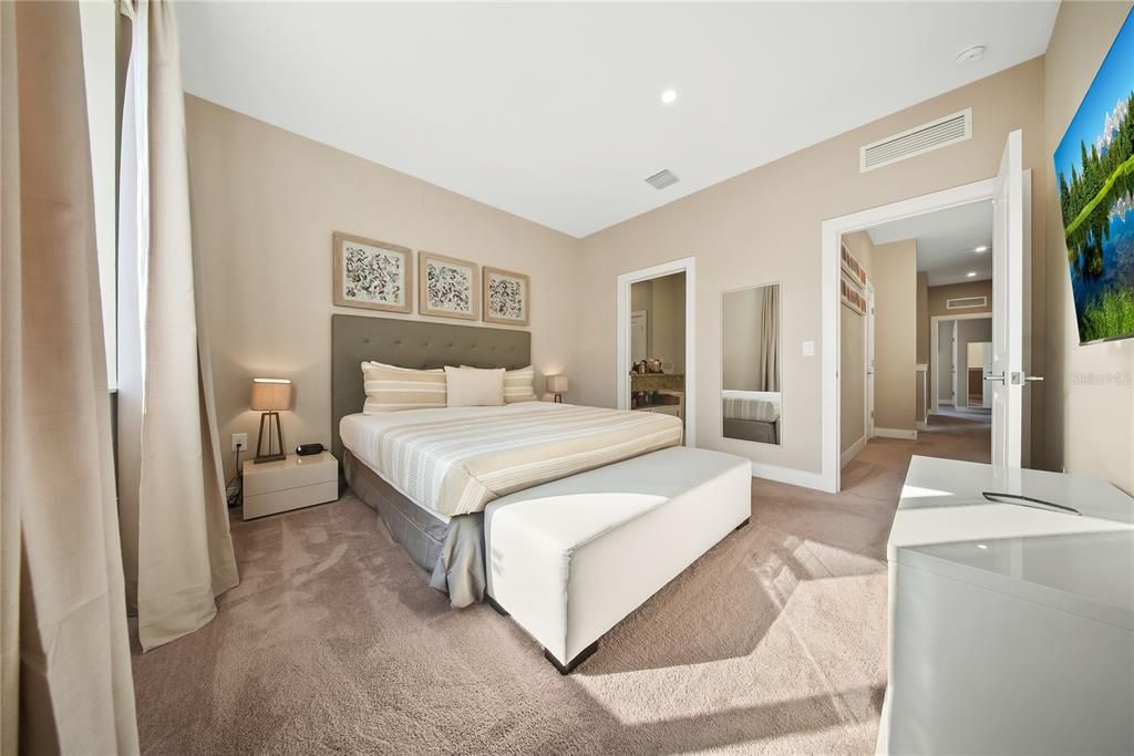 For Sale: $460,000 (4 beds, 4 baths, 2396 Square Feet)