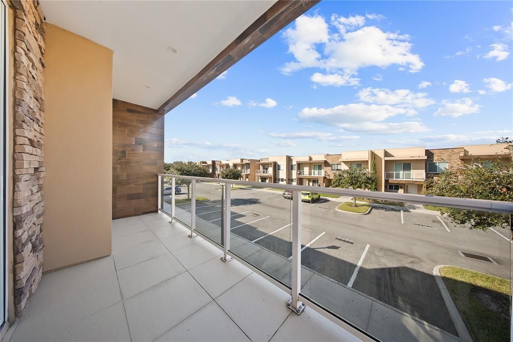 For Sale: $460,000 (4 beds, 4 baths, 2396 Square Feet)