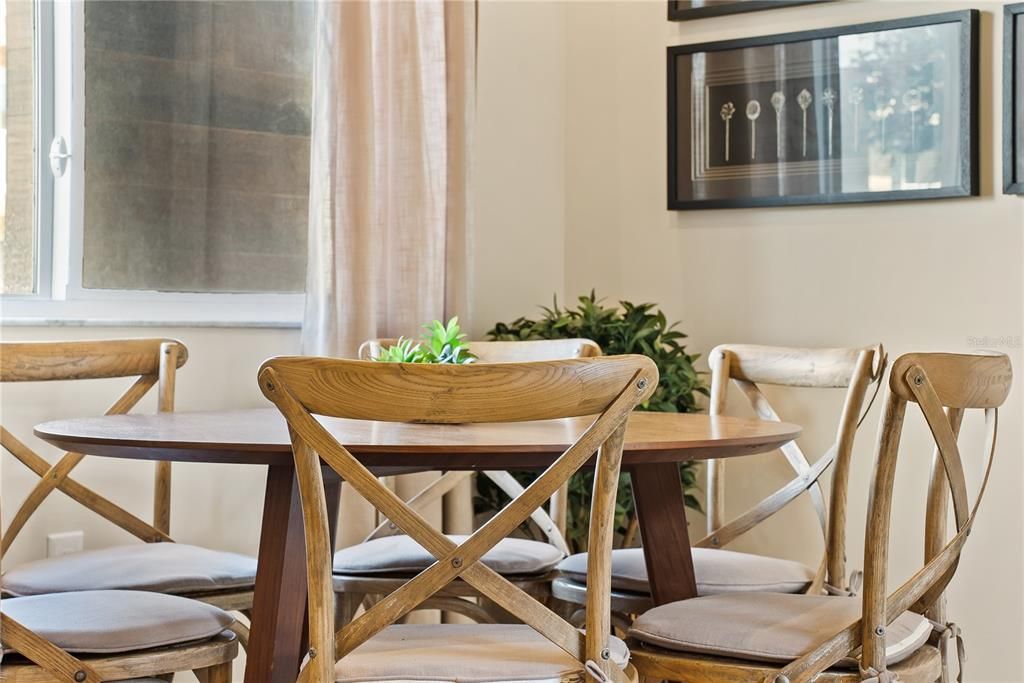 For Sale: $460,000 (4 beds, 4 baths, 2396 Square Feet)