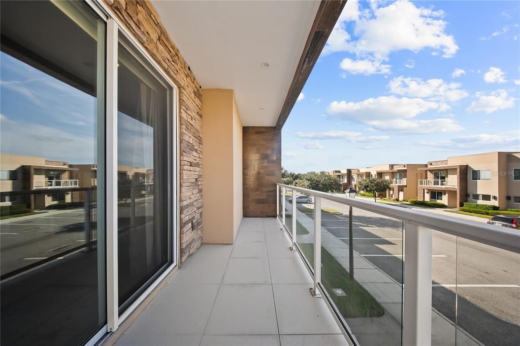 For Sale: $460,000 (4 beds, 4 baths, 2396 Square Feet)