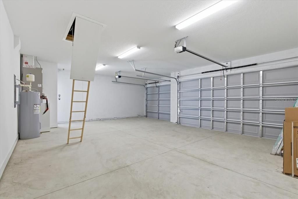 For Sale: $449,000 (3 beds, 3 baths, 1810 Square Feet)