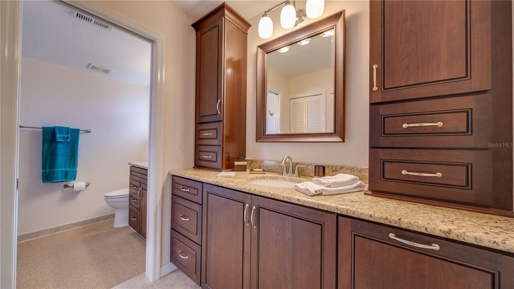 For Sale: $359,000 (3 beds, 2 baths, 1752 Square Feet)