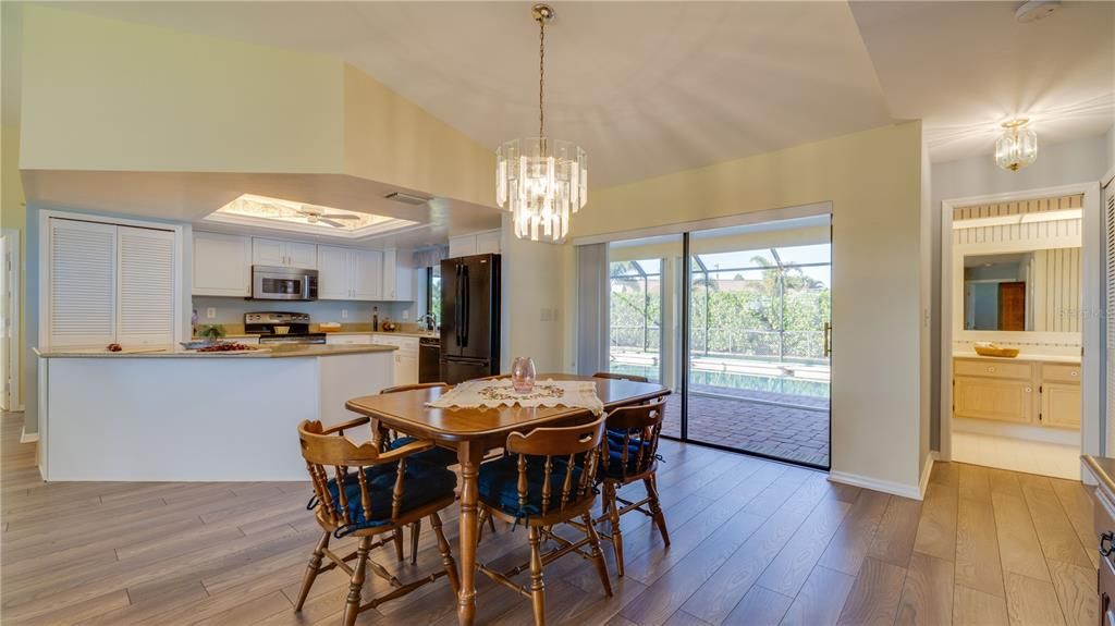 For Sale: $359,000 (3 beds, 2 baths, 1752 Square Feet)