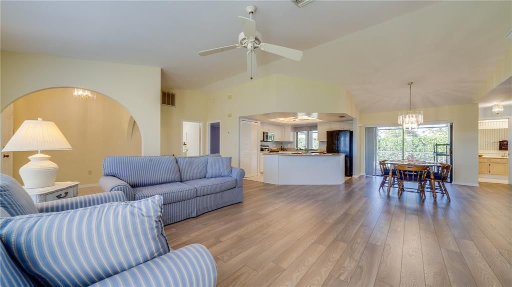 For Sale: $359,000 (3 beds, 2 baths, 1752 Square Feet)