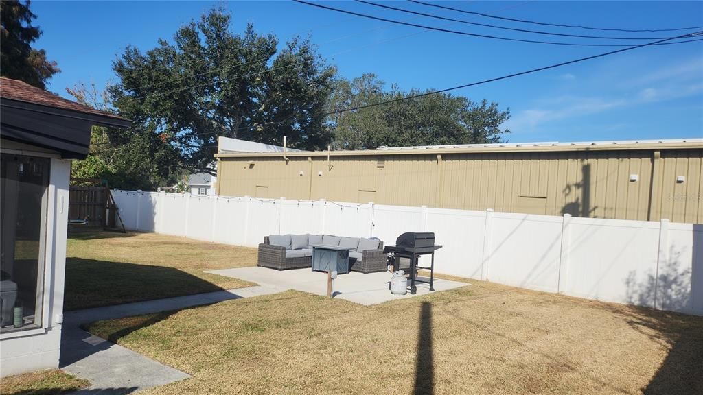 На продажу: $300,000 (3 спален, 2 ванн, 1248 Квадратных фут)