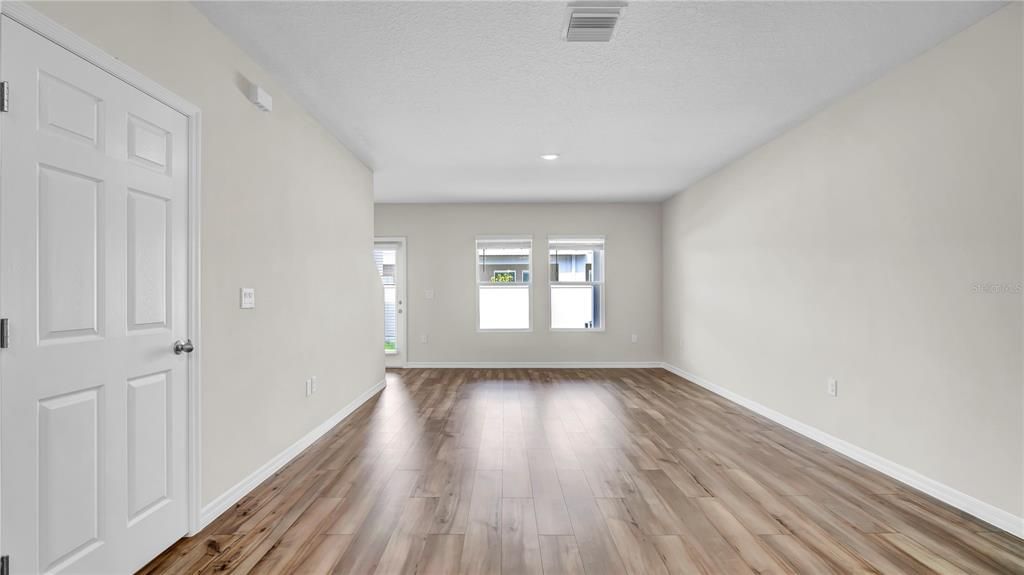 For Rent: $1,850 (3 beds, 2 baths, 1535 Square Feet)