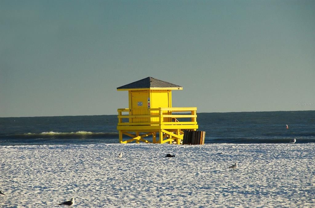 For Rent: $5,950 (3 beds, 3 baths, 2209 Square Feet)