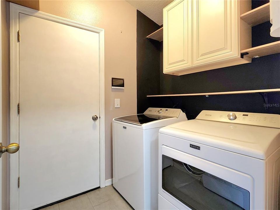 For Sale: $465,000 (4 beds, 2 baths, 2105 Square Feet)