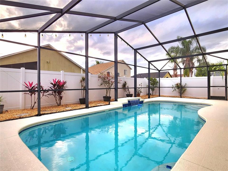 For Sale: $465,000 (4 beds, 2 baths, 2105 Square Feet)