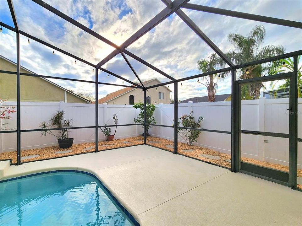 For Sale: $465,000 (4 beds, 2 baths, 2105 Square Feet)