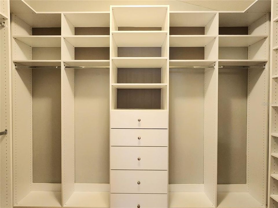 For Sale: $465,000 (4 beds, 2 baths, 2105 Square Feet)