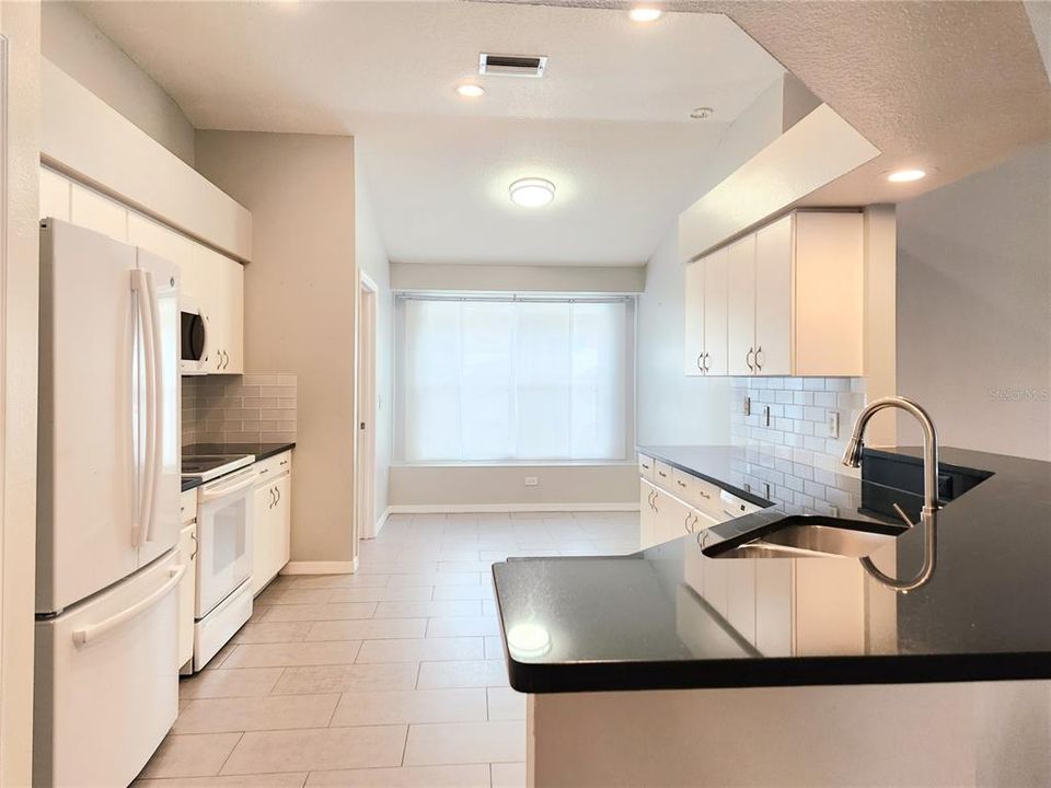 For Sale: $465,000 (4 beds, 2 baths, 2105 Square Feet)