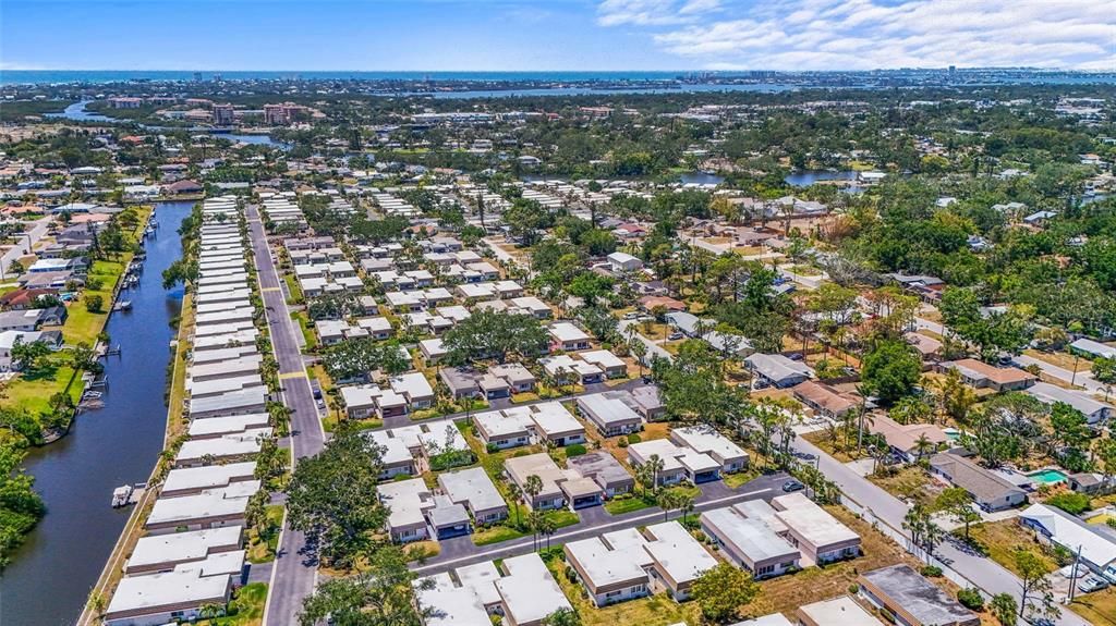 For Sale: $289,000 (2 beds, 2 baths, 1120 Square Feet)