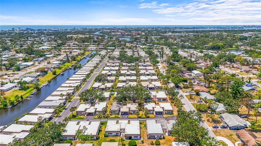 For Sale: $289,000 (2 beds, 2 baths, 1120 Square Feet)