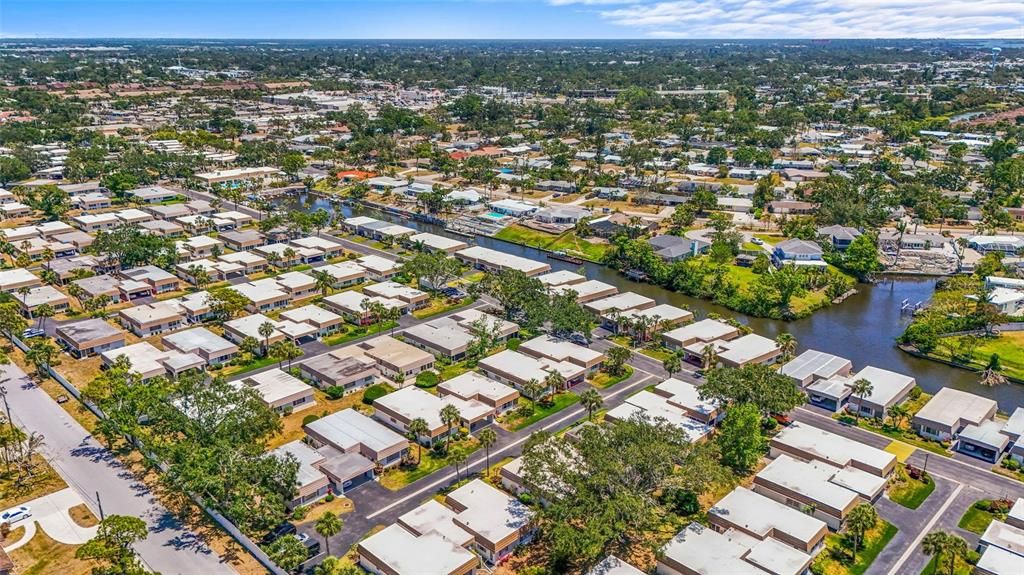 For Sale: $289,000 (2 beds, 2 baths, 1120 Square Feet)