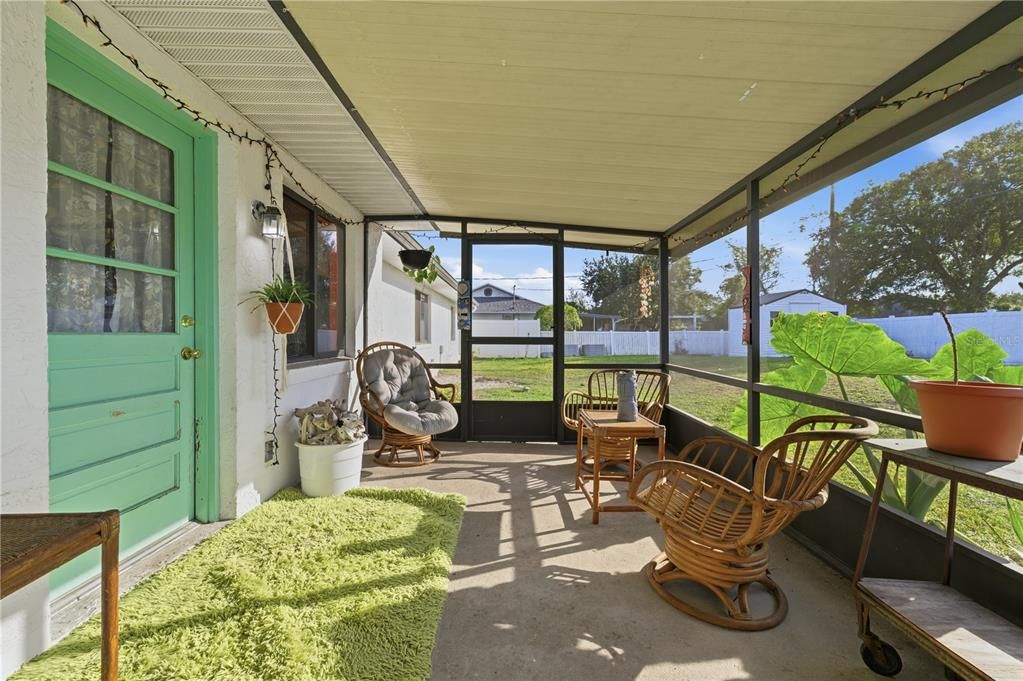 For Sale: $289,000 (3 beds, 2 baths, 1400 Square Feet)