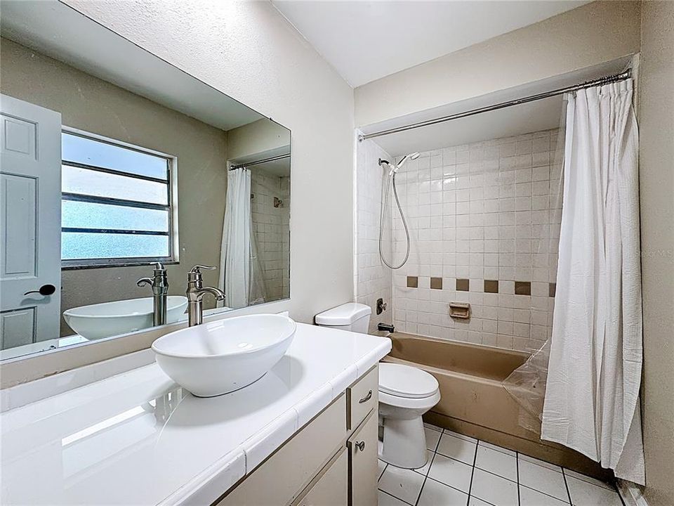 For Sale: $420,000 (3 beds, 3 baths, 1782 Square Feet)