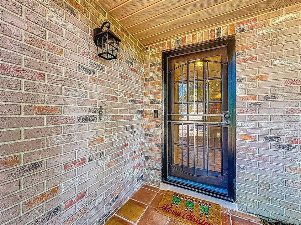 For Sale: $420,000 (3 beds, 3 baths, 1782 Square Feet)