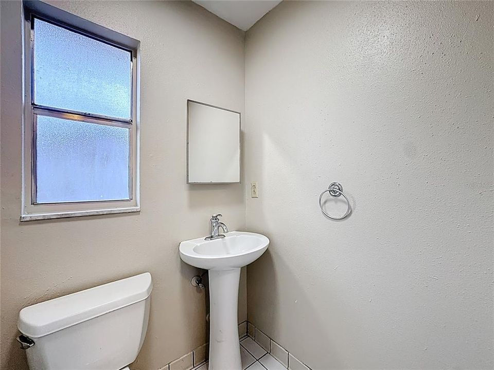 For Sale: $420,000 (3 beds, 3 baths, 1782 Square Feet)