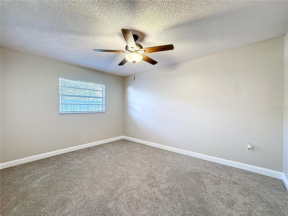 For Sale: $420,000 (3 beds, 3 baths, 1782 Square Feet)