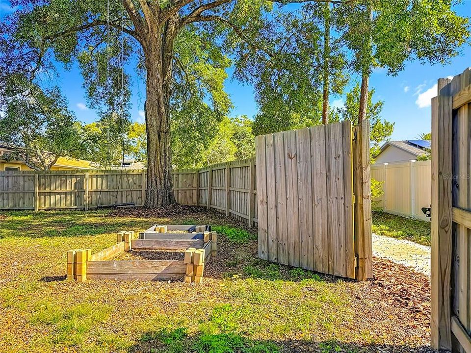 For Sale: $420,000 (3 beds, 3 baths, 1782 Square Feet)