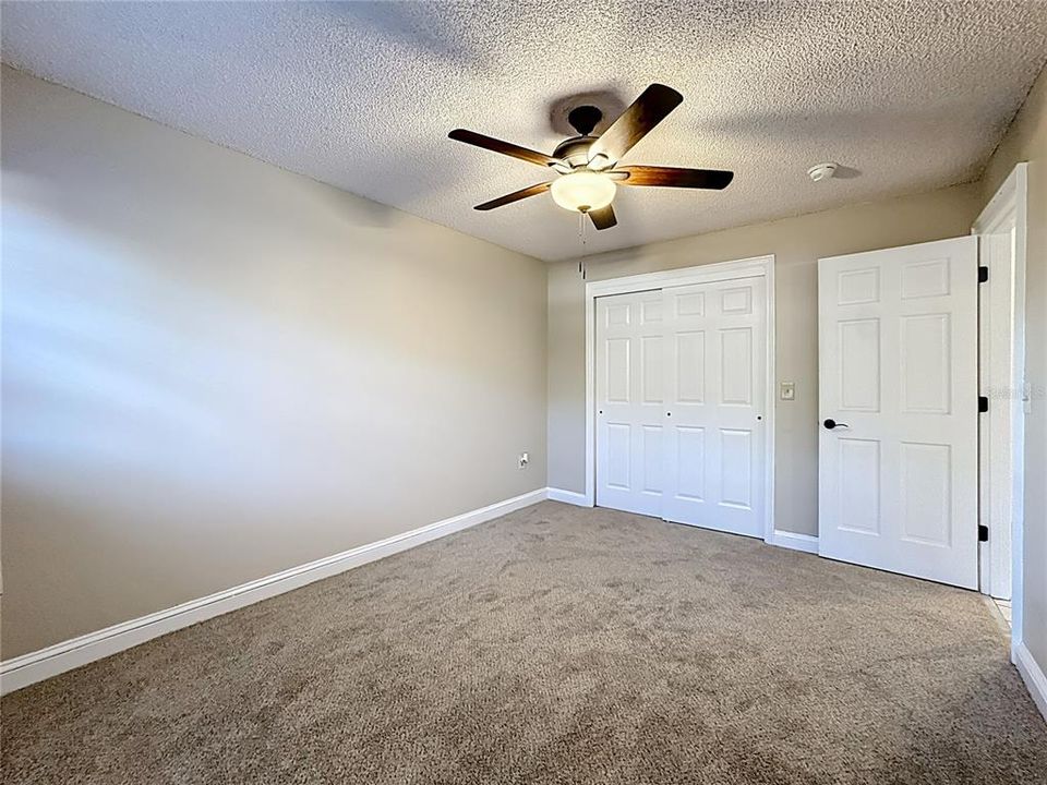 For Sale: $420,000 (3 beds, 3 baths, 1782 Square Feet)