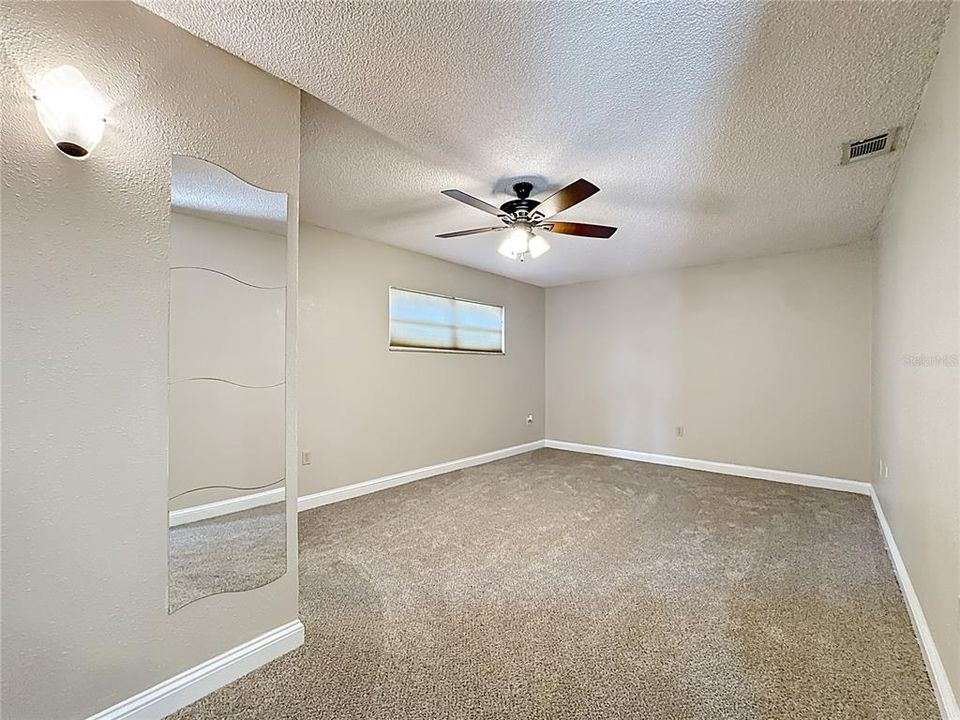 For Sale: $420,000 (3 beds, 3 baths, 1782 Square Feet)