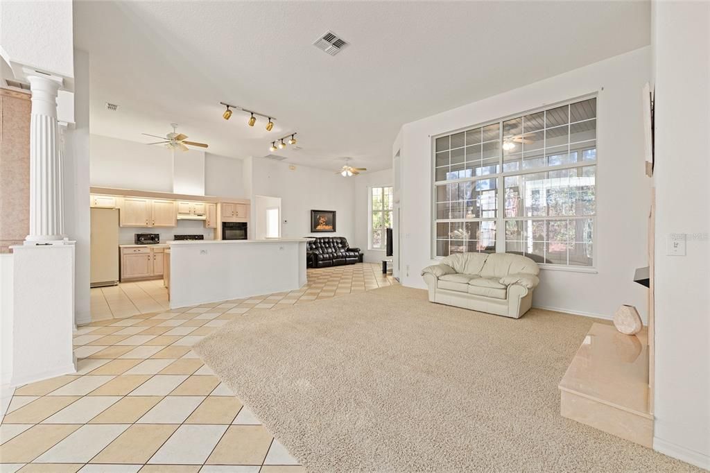 For Sale: $298,000 (2 beds, 2 baths, 2017 Square Feet)