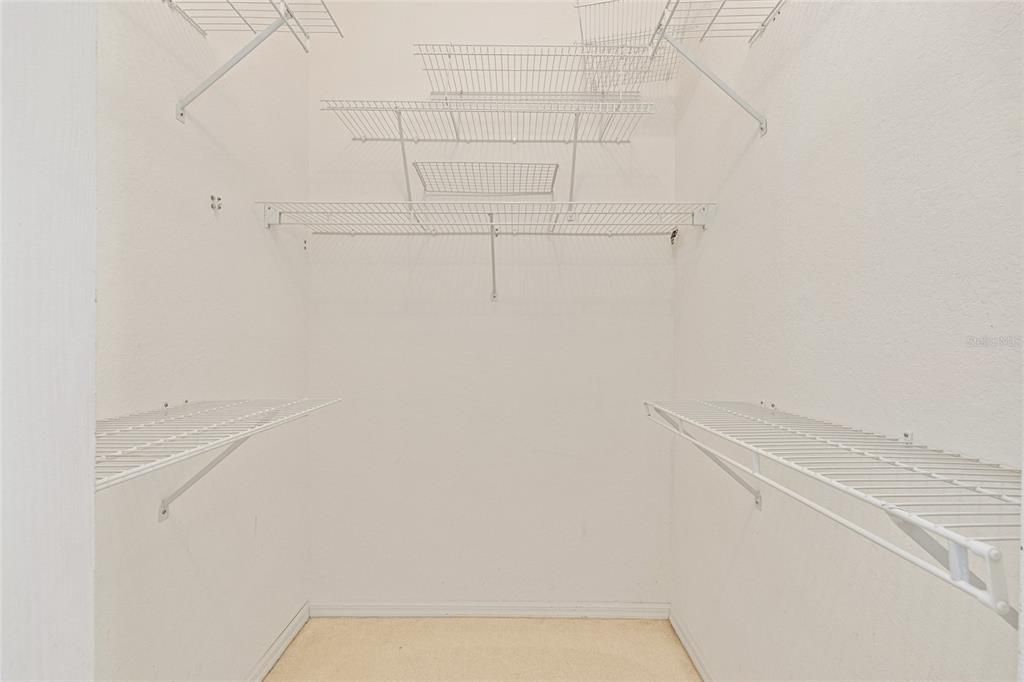 For Sale: $298,000 (2 beds, 2 baths, 2017 Square Feet)